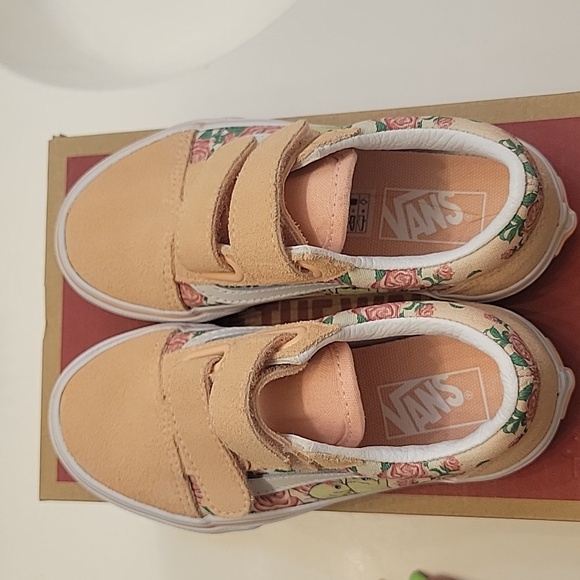 KIDS VANS🔥🔥 - Picture 4 of 6